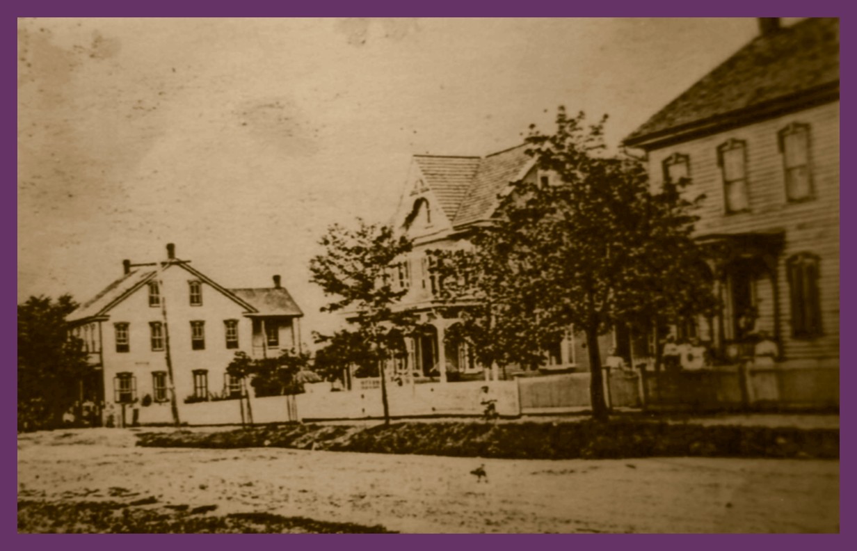 loyalton-main-street-looking-west-to-zerbe-hotel-1890-001